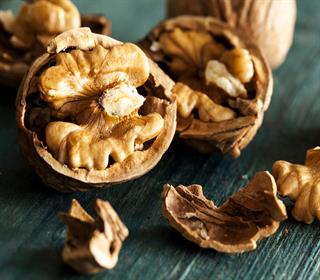 چهار گزینه غذایی را به رژیم تان اضافه کنید تا چاقی شکمی نگیرید